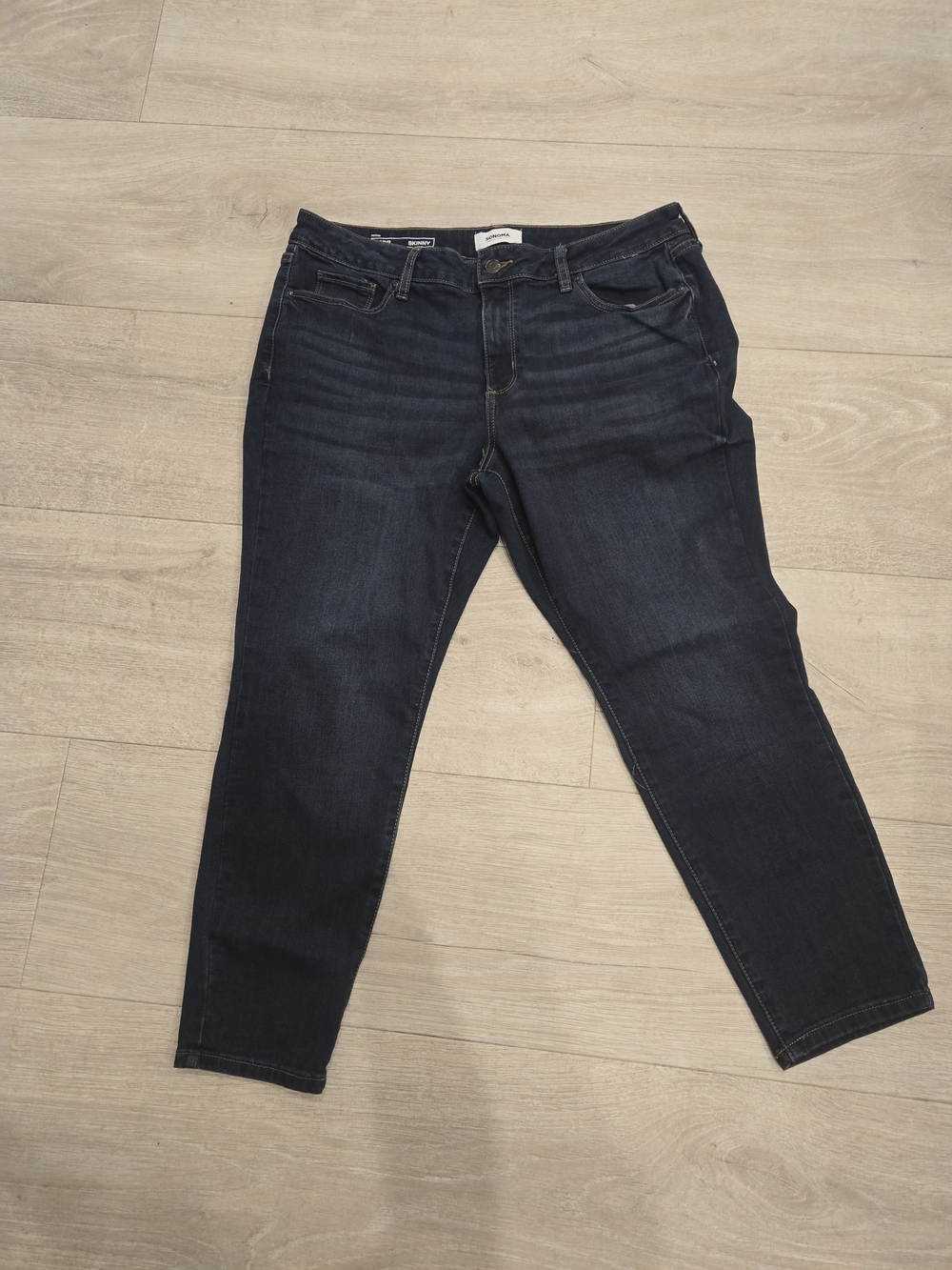Dark Wash Women’s Jeans - Brand Unknown